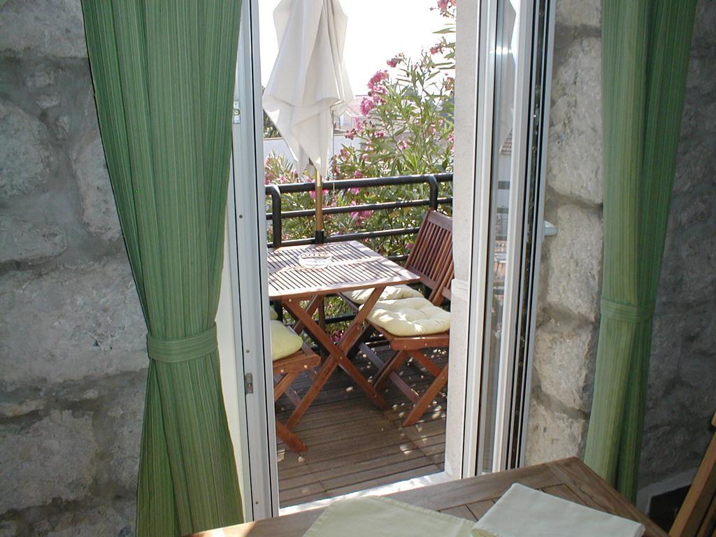 Apartments Mirela Gradac (Split-Dalmatia) Exterior foto