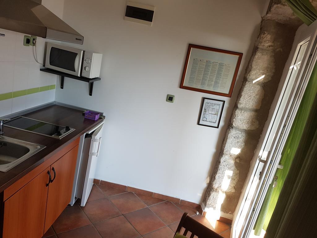 Apartments Mirela Gradac (Split-Dalmatia) Exterior foto