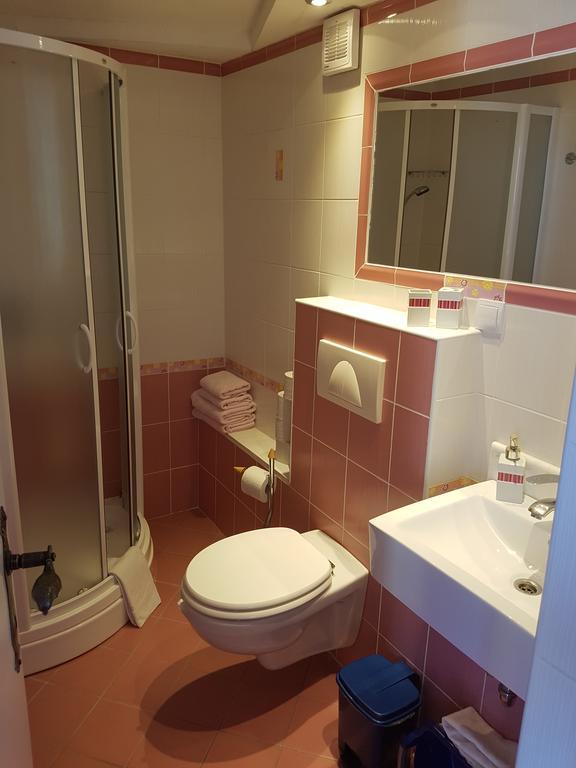 Apartments Mirela Gradac (Split-Dalmatia) Exterior foto