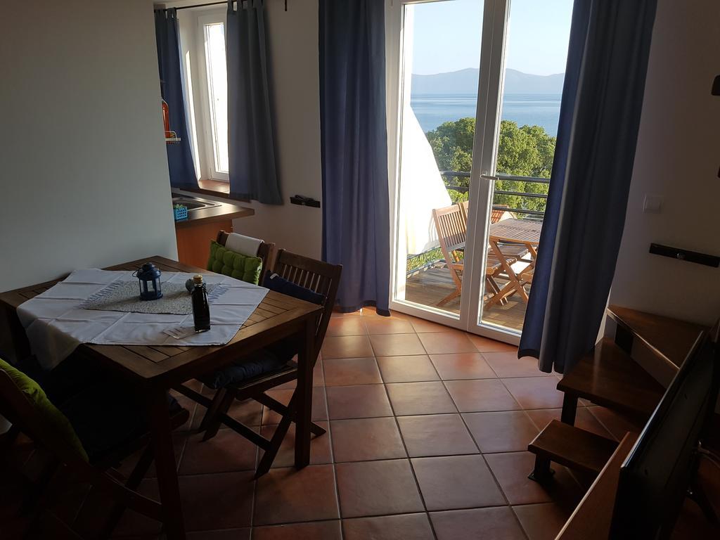 Apartments Mirela Gradac (Split-Dalmatia) Exterior foto