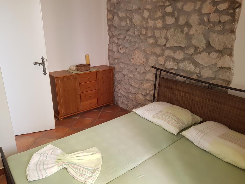 Apartments Mirela Gradac (Split-Dalmatia) Exterior foto