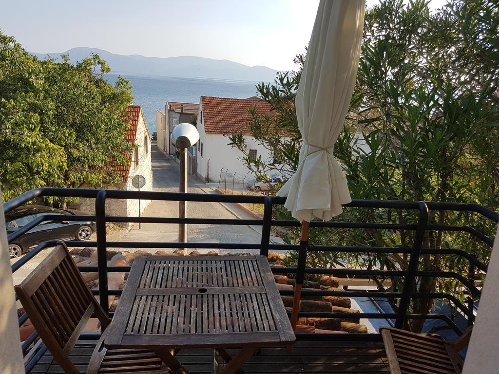 Apartments Mirela Gradac (Split-Dalmatia) Exterior foto